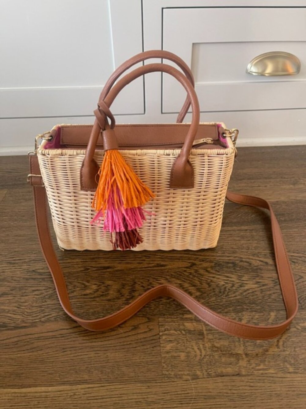 Nordstrom Woven Wicker Straw Crossbody Satchel Bag Tassel Hot Pink Lining (NWOT)